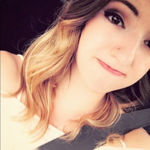 Meet your Posher, Delaney
